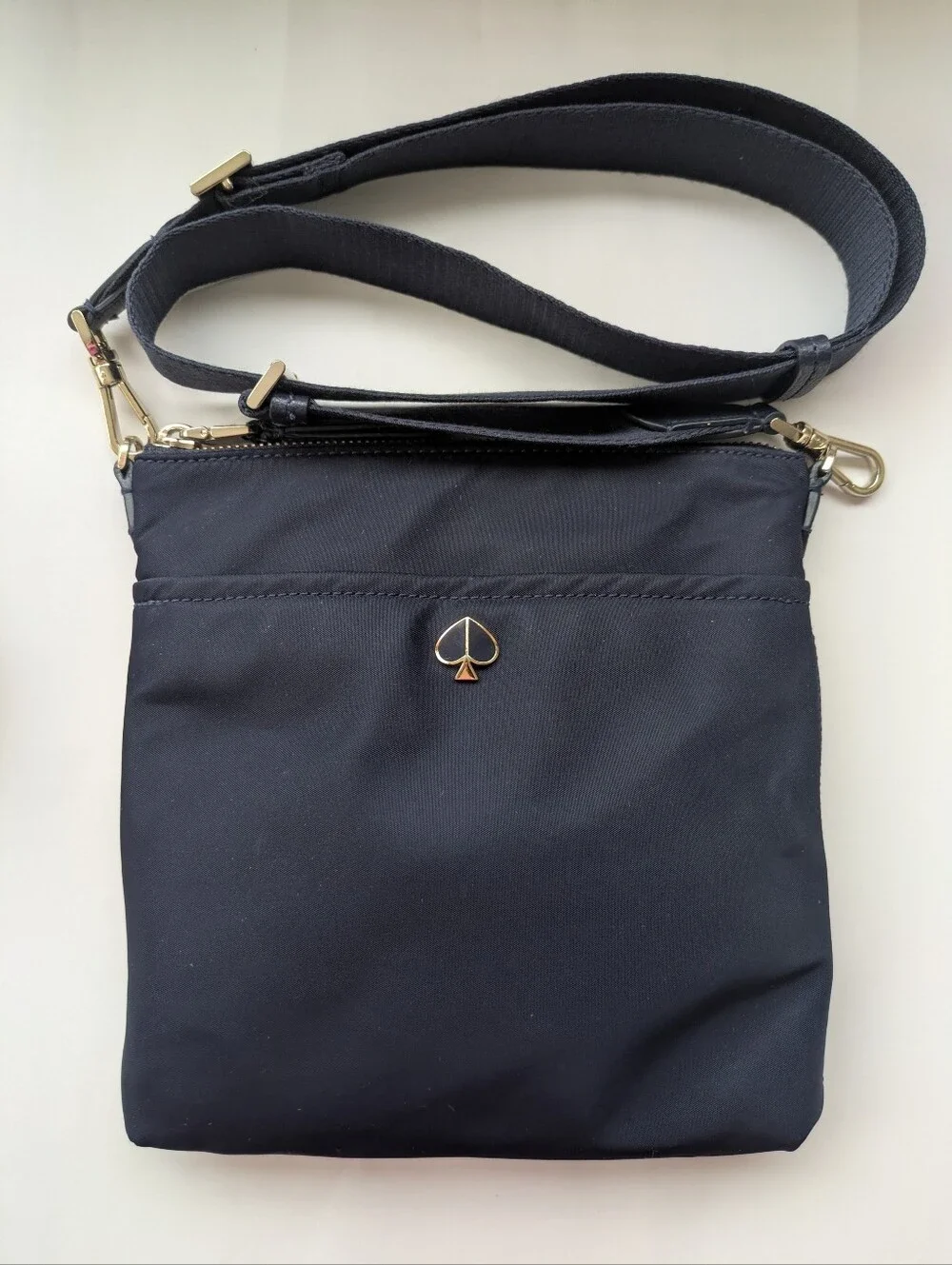 Kate Spade Taylor Small Swing Pack in Navy